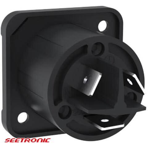 IP65 power female socket (Single Packaging)
